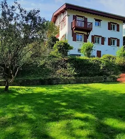 D'hotes Avec Piscine Au Calme Dans Maison Basque Homestay *